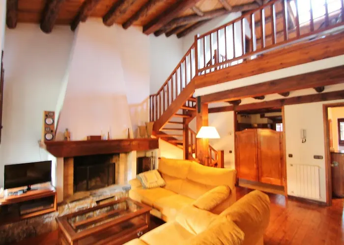H4, Bordes D\'Arinsal, Triplex Rustico Con Chimenea, Arinsal, Zona Vallnord